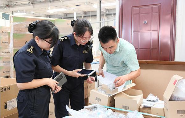 鄭州海關(guān)：前11個(gè)月，河南省外貿(mào)進(jìn)出口總值5024.8億元，其中民營企業(yè)進(jìn)出口1366.3億元