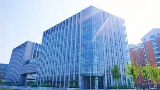 北京寫字樓市場租賃成交出現(xiàn)小幅下滑，目前出售面積高于出租面積