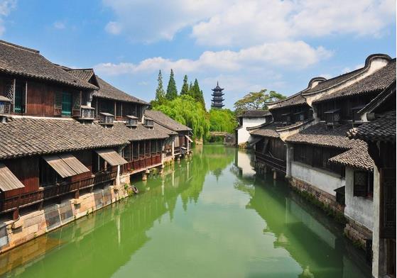 2019年旅游人數(shù)仍處增長態(tài)勢，將達60.6億人次，各地紛紛出臺新一輪文化旅游規(guī)劃??