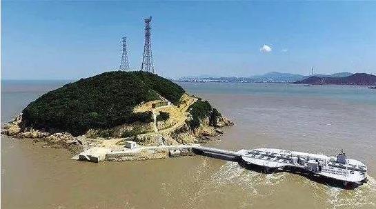 潮汐能具有儲量大影響因素少、可靠性高及能量轉(zhuǎn)化效率高等優(yōu)點，利用前景廣闊